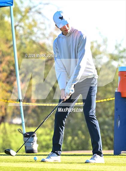 Thumbnail 2 in AIA D-II Finals photogallery.