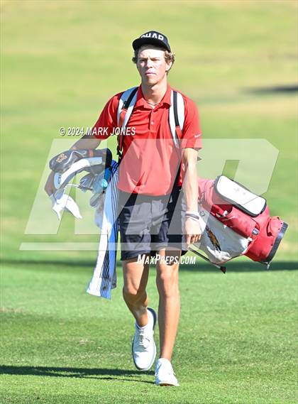 Thumbnail 2 in AIA D-II Finals photogallery.