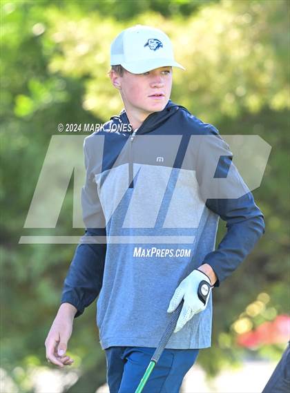 Thumbnail 2 in AIA D-II Finals photogallery.