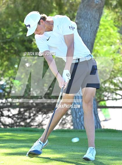 Thumbnail 1 in AIA D-II Finals photogallery.