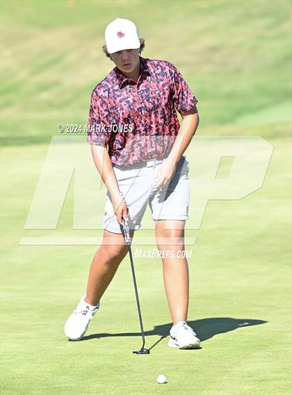 Thumbnail 2 in AIA D-II Finals photogallery.