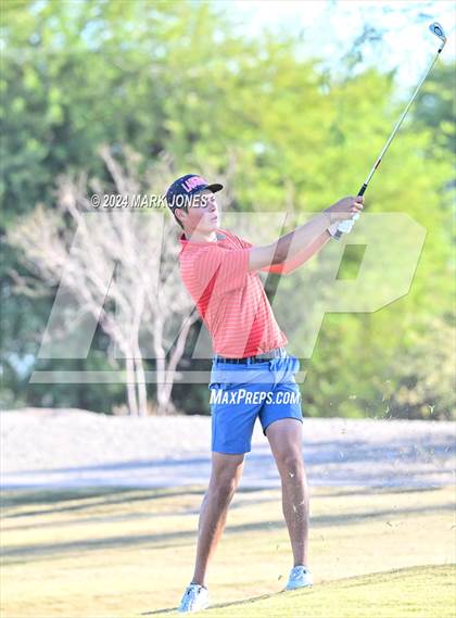 Thumbnail 3 in AIA D-II Finals photogallery.