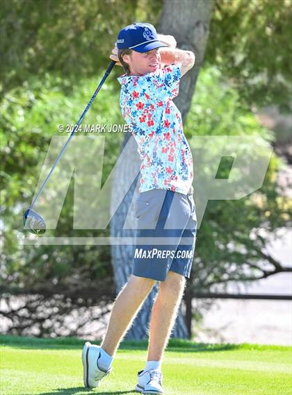 Thumbnail 1 in AIA D-II Finals photogallery.