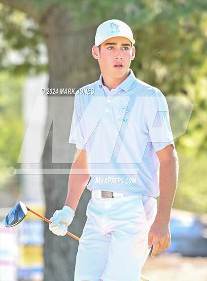 Thumbnail 2 in AIA D-II Finals photogallery.