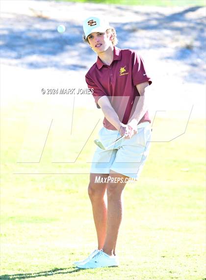 Thumbnail 1 in AIA D-II Finals photogallery.