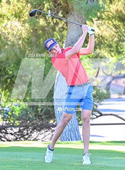 Thumbnail 1 in AIA D-II Finals photogallery.