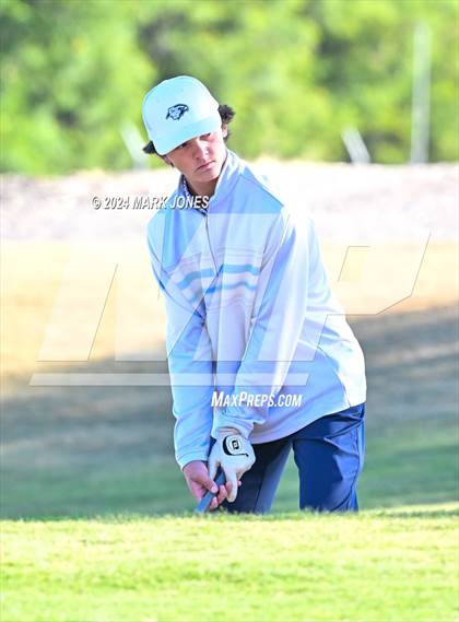 Thumbnail 3 in AIA D-II Finals photogallery.