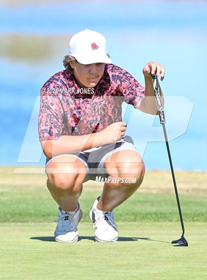 Thumbnail 2 in AIA D-II Finals photogallery.