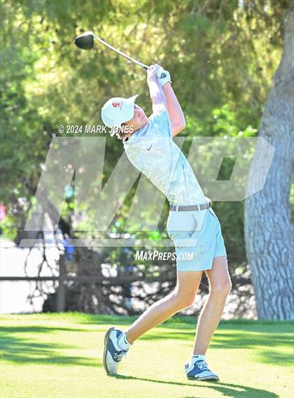 Thumbnail 3 in AIA D-II Finals photogallery.