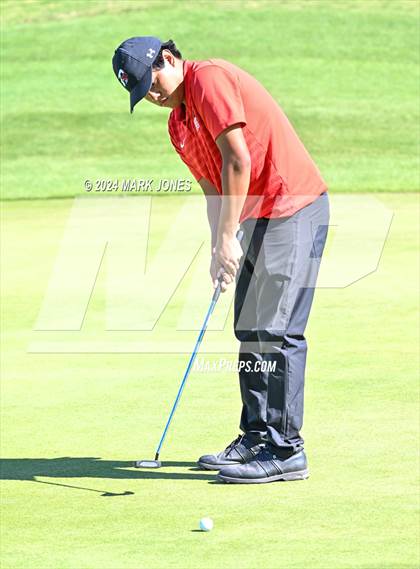 Thumbnail 3 in AIA D-II Finals photogallery.