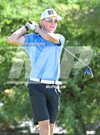 Thumbnail 1 in AIA D-II Finals photogallery.