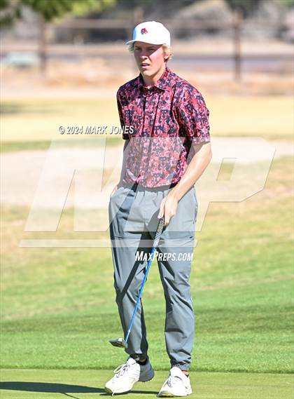 Thumbnail 2 in AIA D-II Finals photogallery.