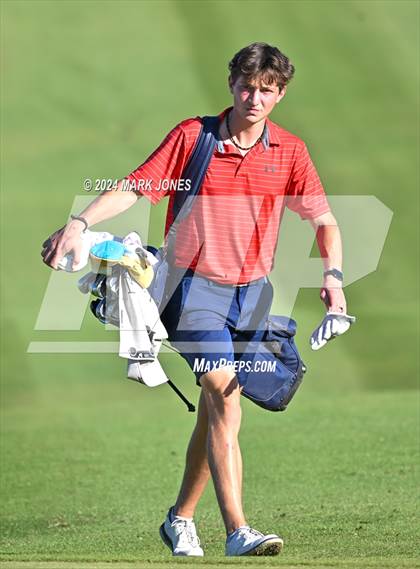 Thumbnail 2 in AIA D-II Finals photogallery.