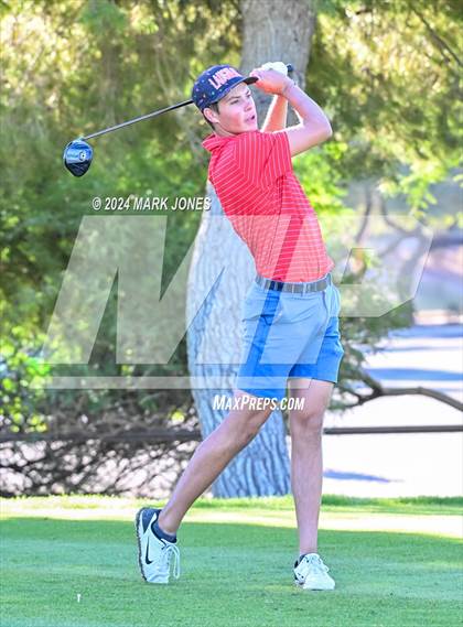 Thumbnail 2 in AIA D-II Finals photogallery.