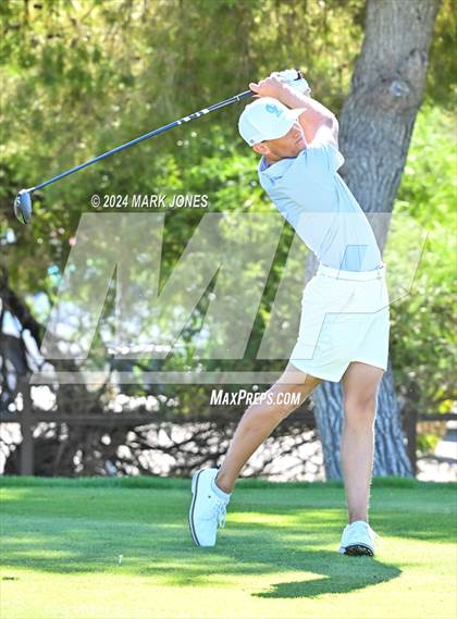 Thumbnail 3 in AIA D-II Finals photogallery.