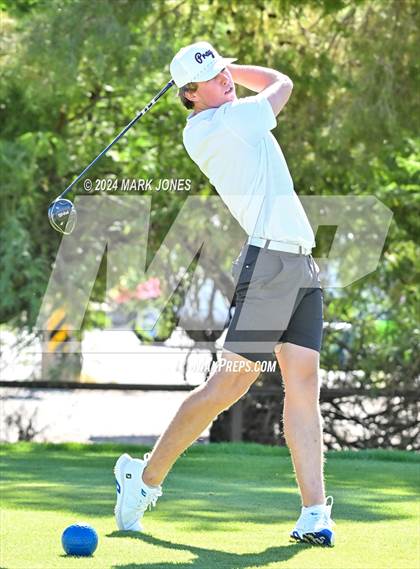 Thumbnail 2 in AIA D-II Finals photogallery.