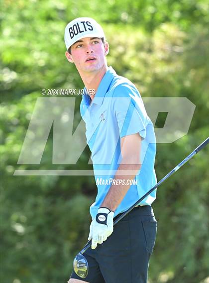 Thumbnail 1 in AIA D-II Finals photogallery.