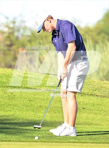 Thumbnail 2 in AIA D-II Finals photogallery.