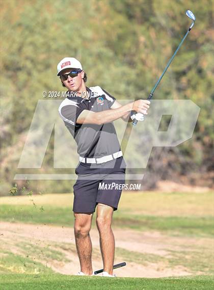 Thumbnail 3 in AIA D-II Finals photogallery.