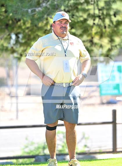 Thumbnail 2 in AIA D-II Finals photogallery.