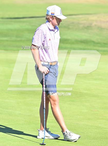 Thumbnail 3 in AIA D-II Finals photogallery.