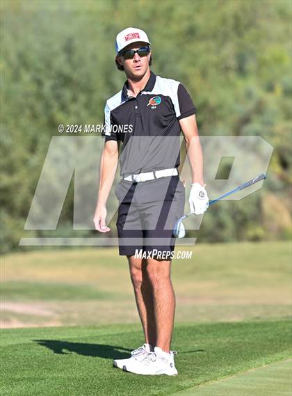 Thumbnail 2 in AIA D-II Finals photogallery.