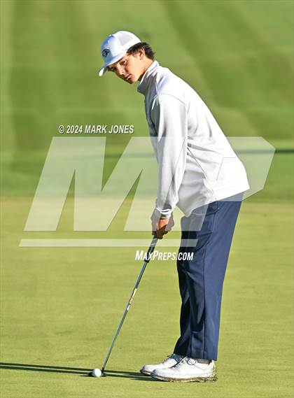 Thumbnail 1 in AIA D-II Finals photogallery.