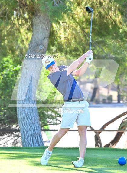 Thumbnail 3 in AIA D-II Finals photogallery.