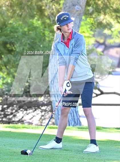 Thumbnail 2 in AIA D-II Finals photogallery.