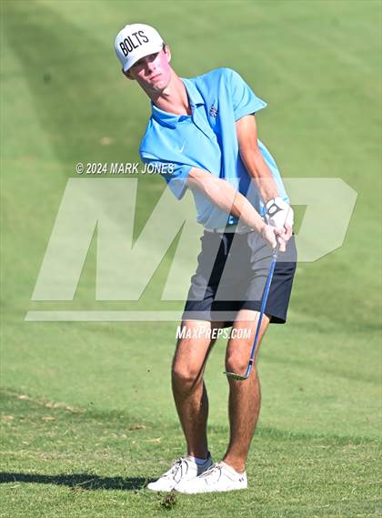 Thumbnail 1 in AIA D-II Finals photogallery.