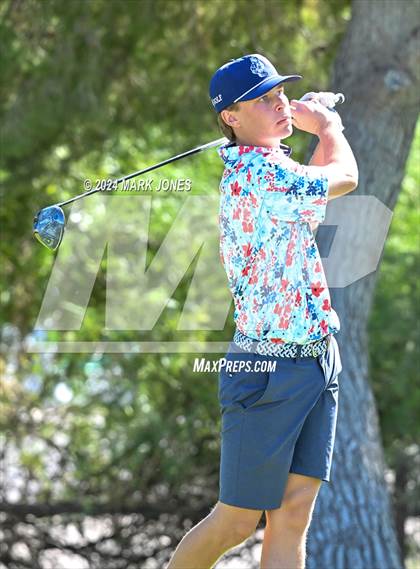 Thumbnail 1 in AIA D-II Finals photogallery.