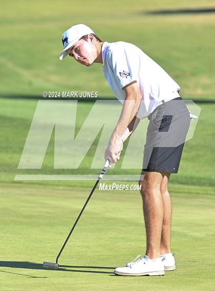 Thumbnail 3 in AIA D-II Finals photogallery.