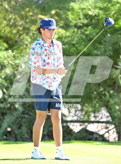 Thumbnail 2 in AIA D-II Finals photogallery.