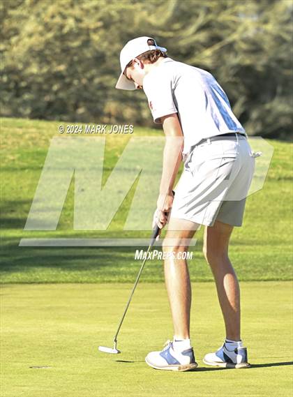 Thumbnail 3 in AIA D-II Finals photogallery.