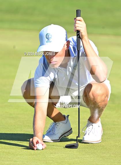 Thumbnail 2 in AIA D-II Finals photogallery.