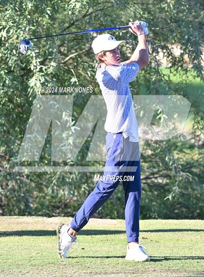 Thumbnail 2 in AIA D-II Finals photogallery.