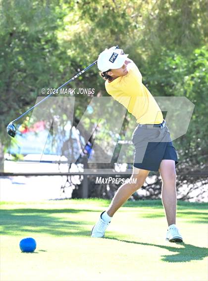 Thumbnail 1 in AIA D-II Finals photogallery.