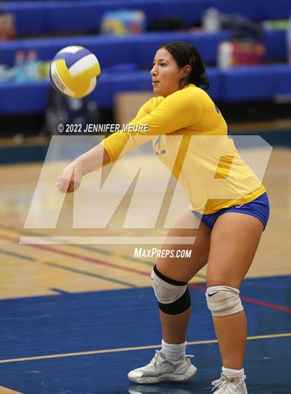 Thumbnail 3 in Newark Memorial vs Lincoln (JV Irvington Tournament) photogallery.