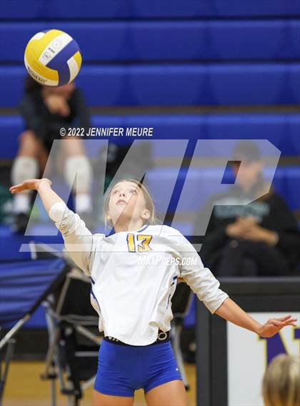 Thumbnail 2 in Newark Memorial vs Lincoln (JV Irvington Tournament) photogallery.