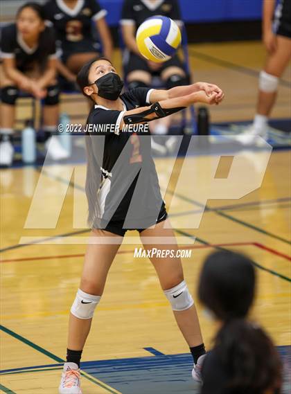 Thumbnail 1 in Newark Memorial vs Lincoln (JV Irvington Tournament) photogallery.