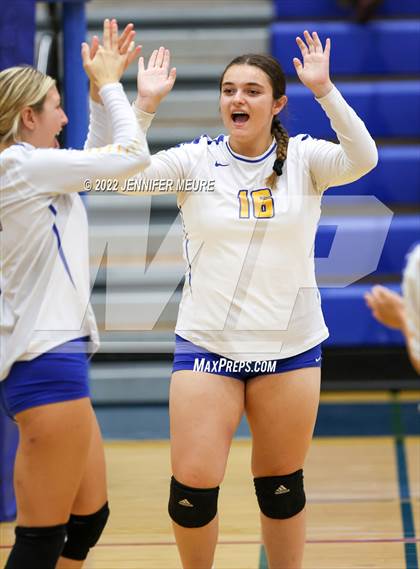Thumbnail 3 in Newark Memorial vs Lincoln (JV Irvington Tournament) photogallery.