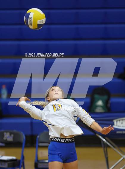 Thumbnail 1 in Newark Memorial vs Lincoln (JV Irvington Tournament) photogallery.