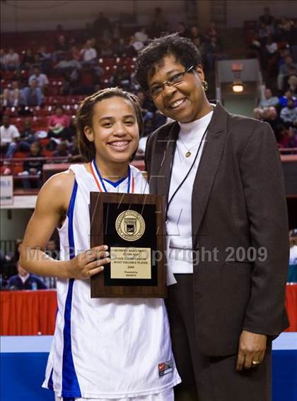 Thumbnail 1 in Forestview vs. Dudley (NCHSAA 3A Final) photogallery.