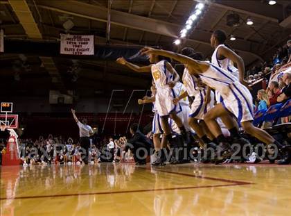 Thumbnail 3 in Forestview vs. Dudley (NCHSAA 3A Final) photogallery.
