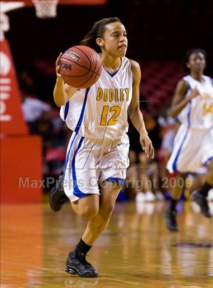Thumbnail 2 in Forestview vs. Dudley (NCHSAA 3A Final) photogallery.