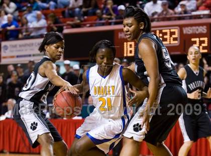 Thumbnail 2 in Forestview vs. Dudley (NCHSAA 3A Final) photogallery.