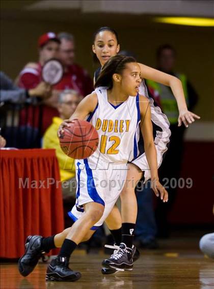 Thumbnail 2 in Forestview vs. Dudley (NCHSAA 3A Final) photogallery.