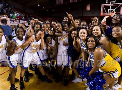 Thumbnail 2 in Forestview vs. Dudley (NCHSAA 3A Final) photogallery.