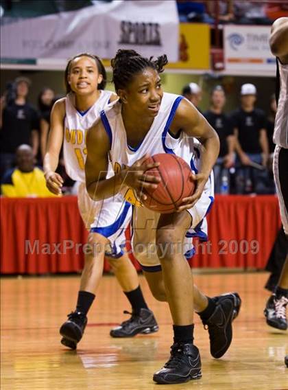 Thumbnail 3 in Forestview vs. Dudley (NCHSAA 3A Final) photogallery.