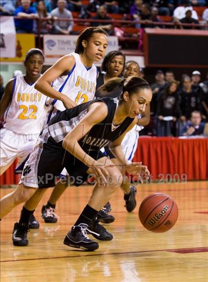 Thumbnail 2 in Forestview vs. Dudley (NCHSAA 3A Final) photogallery.